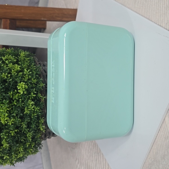 Estee Lauder Travel Case - Picture 2 of 10